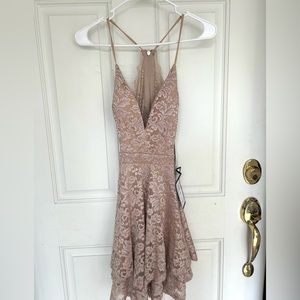 NEW WITH TAGS Rose Gold hoco dress